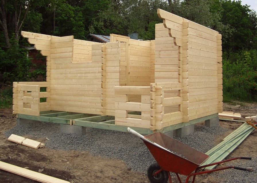 outdoor sauna walls being constructed